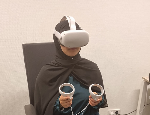 Persoon met VR