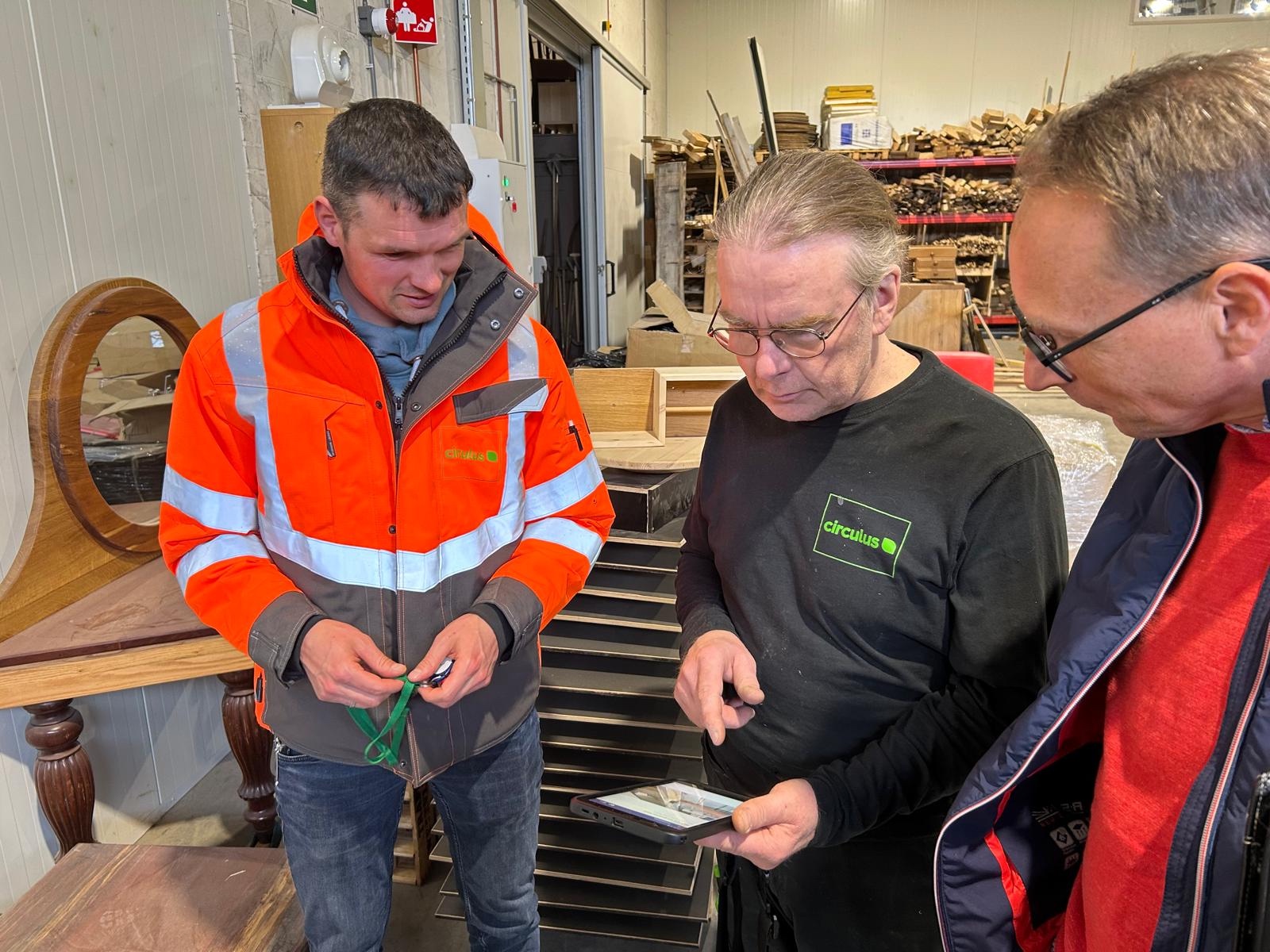 Aan het werk met online werk- en veiligheidsinstructies