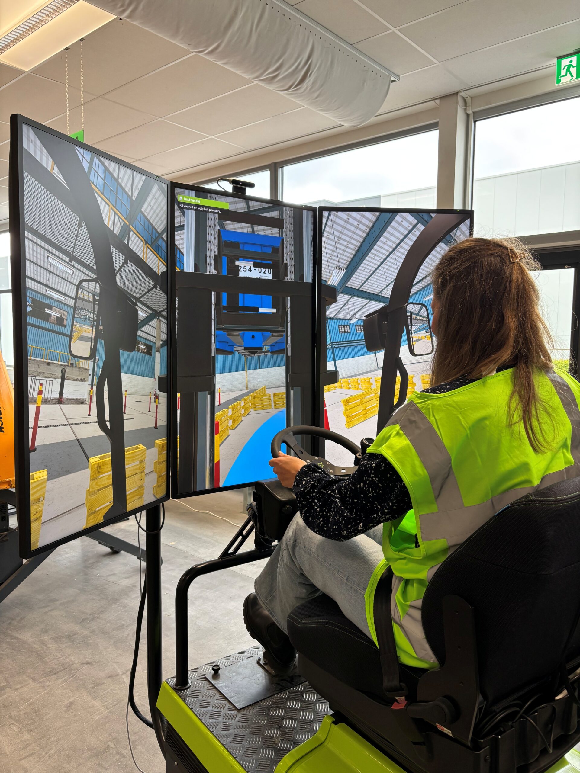 Veilig en realistisch oefenen met de heftrucksimulator